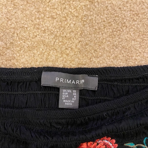 Primark Smocked Crop with Floral Embroidery - Picture 4 of 7